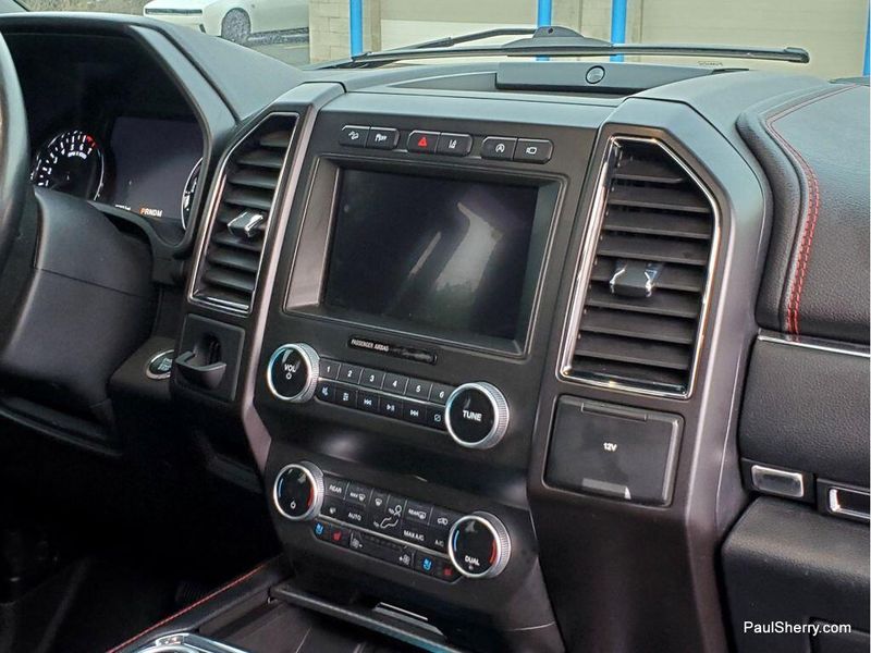 2021 Ford Expedition Limited Stealth EditionImage 28