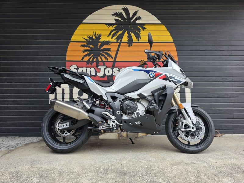2026 BMW S 1000 XR