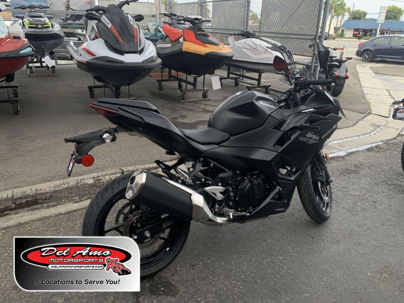 New 2026 Kawasaki NINJA 500 ABS Image 1
