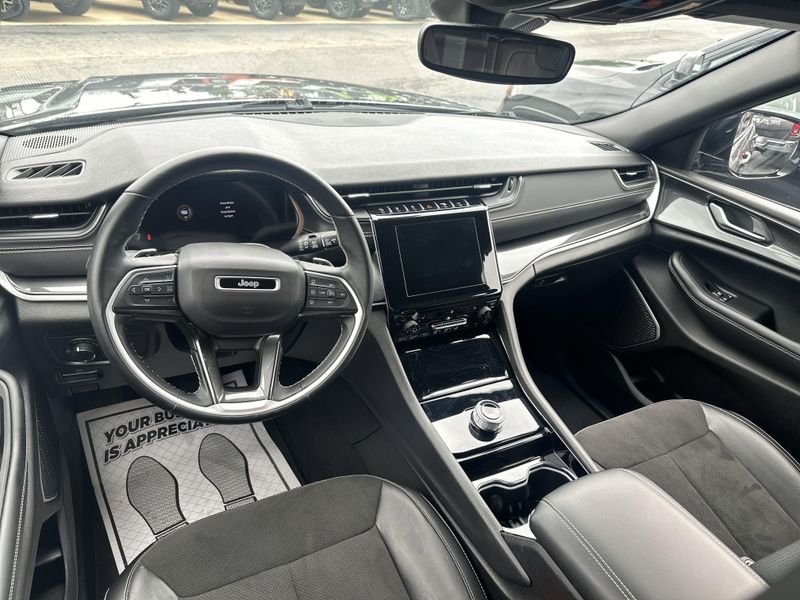 2022 Jeep Grand Cherokee AltitudeImage 17