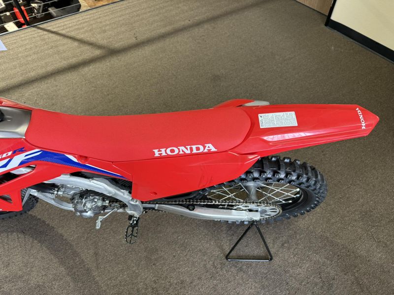 2022 Honda CRF250R Image 8