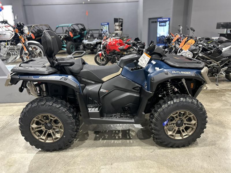 New 2025 Can-Am OUTLANDER MAX LIMITED 1000R Image 7
