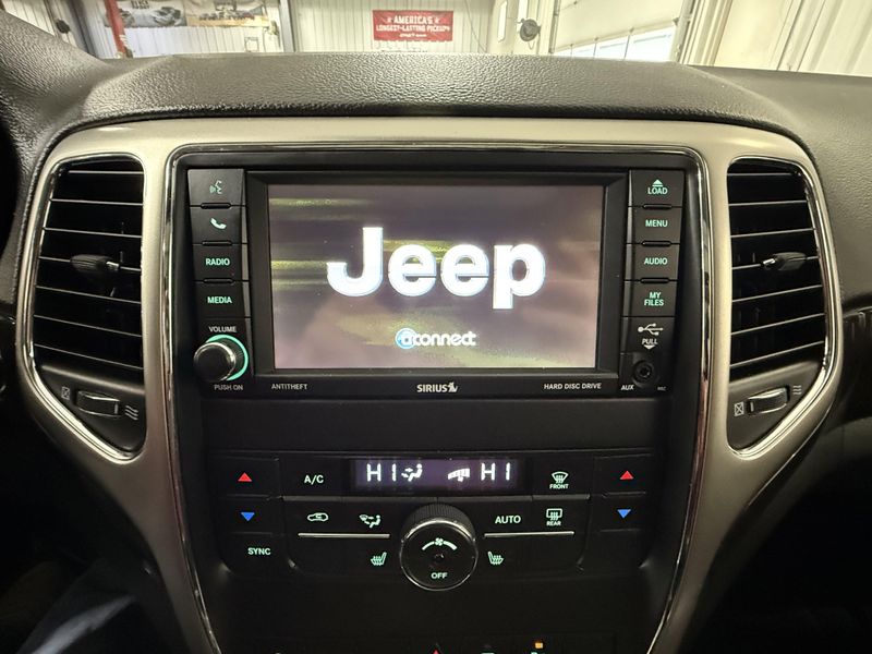 Used 2013 Jeep Grand Cherokee LaredoImage 30
