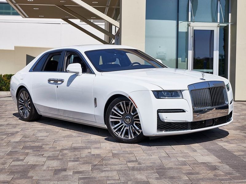 2024 Rolls-Royce Ghost Image 5