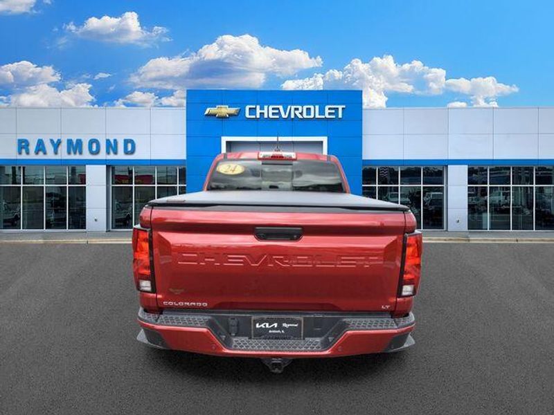 Used 2024 Chevrolet Colorado LTImage 4