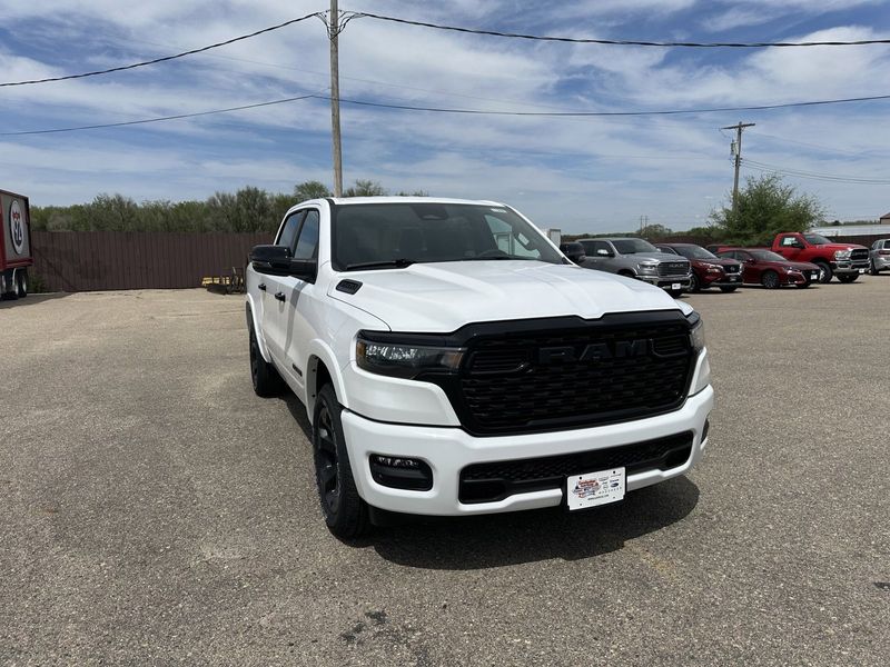 2025 RAM 1500 Big Horn Crew Cab 4x4 5