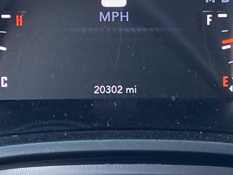 Used 2022 Dodge Challenger R/TImage 7