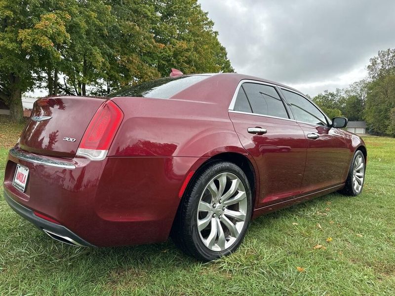 2018 Chrysler 300 Limited photo 4