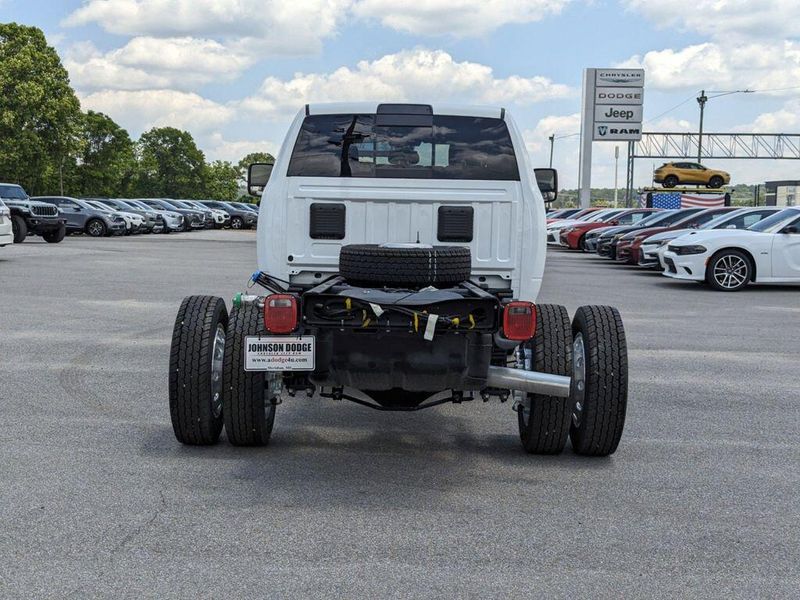 2024 RAM 4500 Slt Chassis Crew Cab 4x4 60