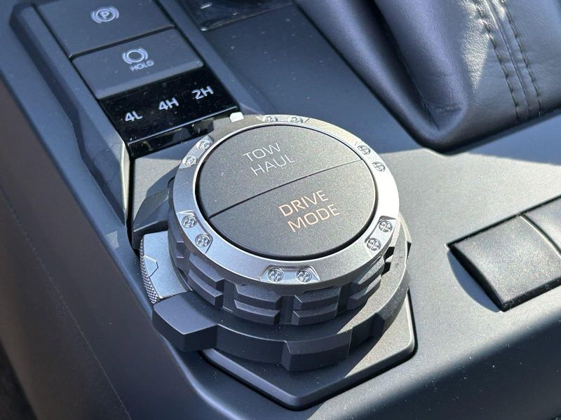 New 2024 Toyota Tacoma TRD SportImage 18