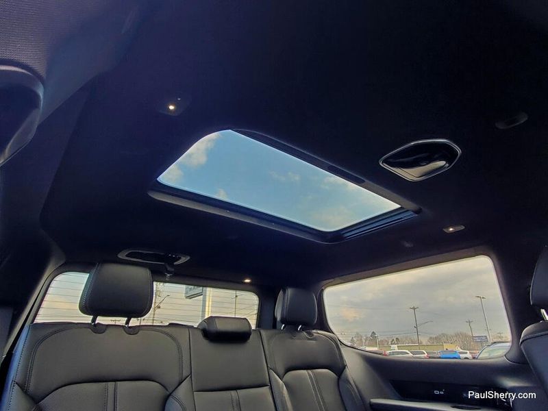 2026 Jeep Grand Wagoneer Summit Obsidian 4x4