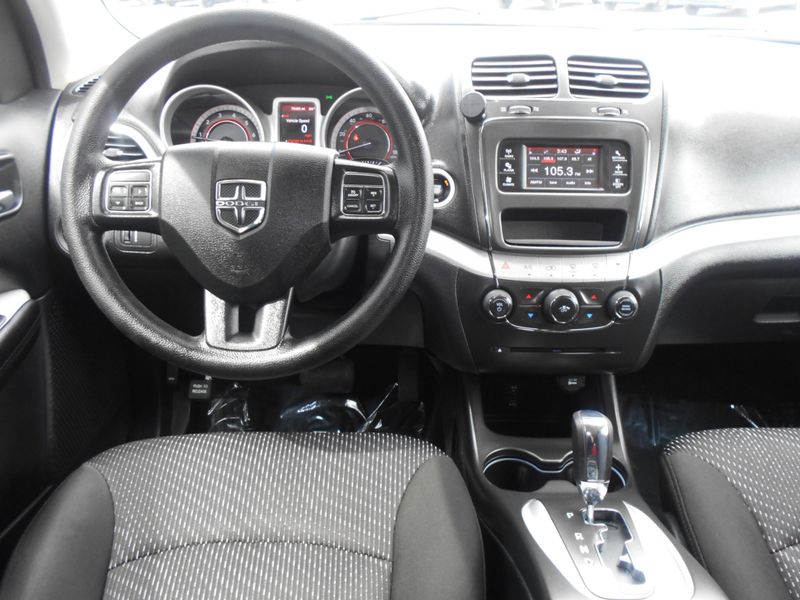 2020 Dodge Journey SEImage 4