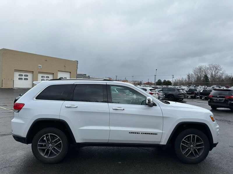 2017 Jeep Grand Cherokee LimitedImage 13