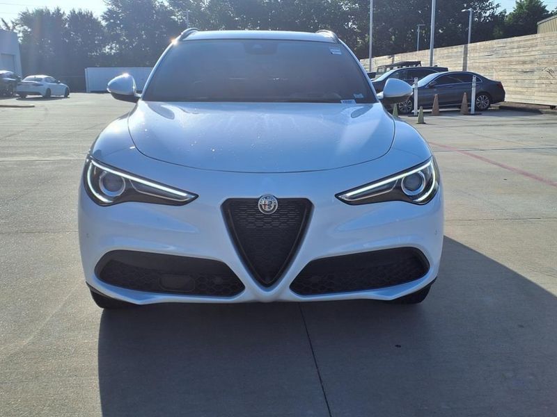 2022 Alfa Romeo Stelvio SprintImage 13