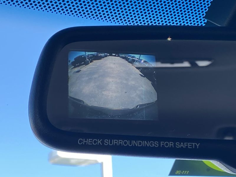 Used 2011 Toyota Tacoma Image 19