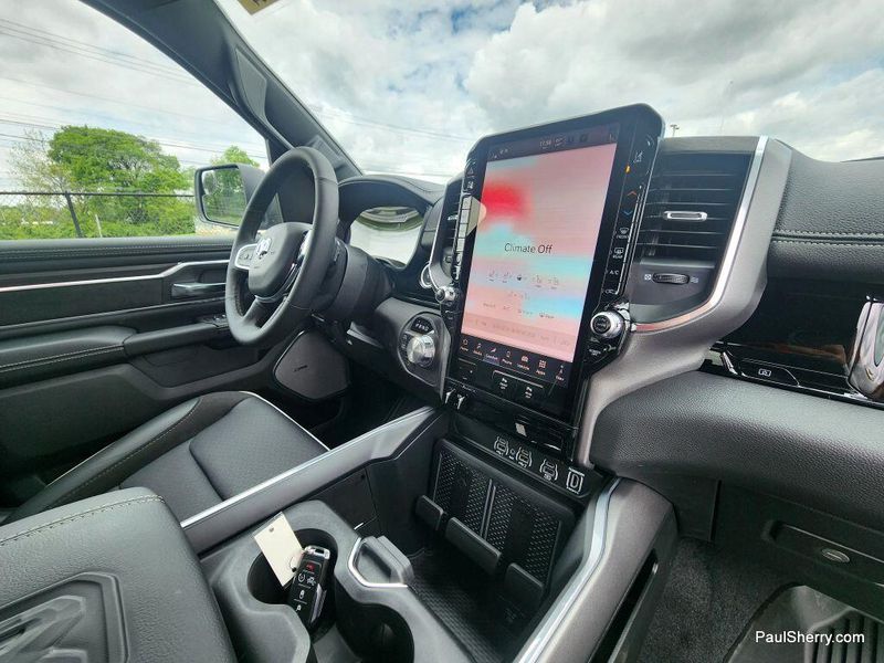 2025 RAM 1500 Laramie Crew Cab 4x4 5