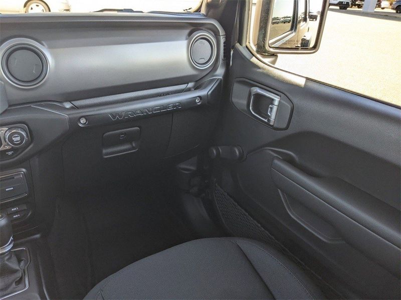 2023 Jeep Wrangler 4-door Sport 4x4Image 16
