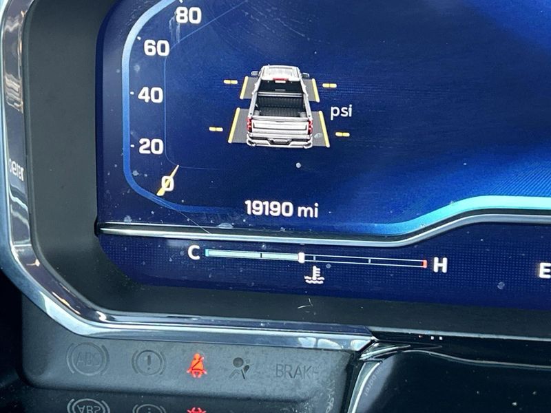 Used 2025 Chevrolet Silverado 1500 LTZImage 13