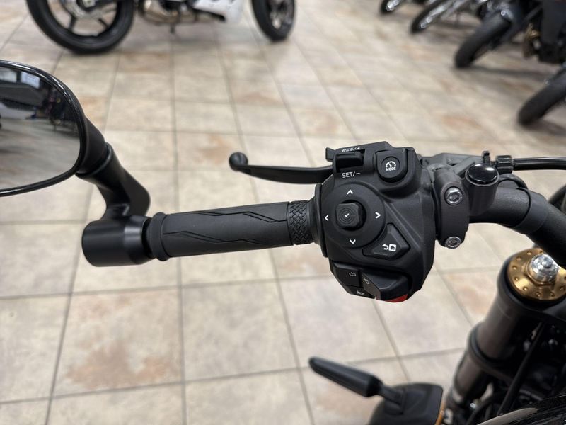 New 2026 Yamaha XSR900 Image 23