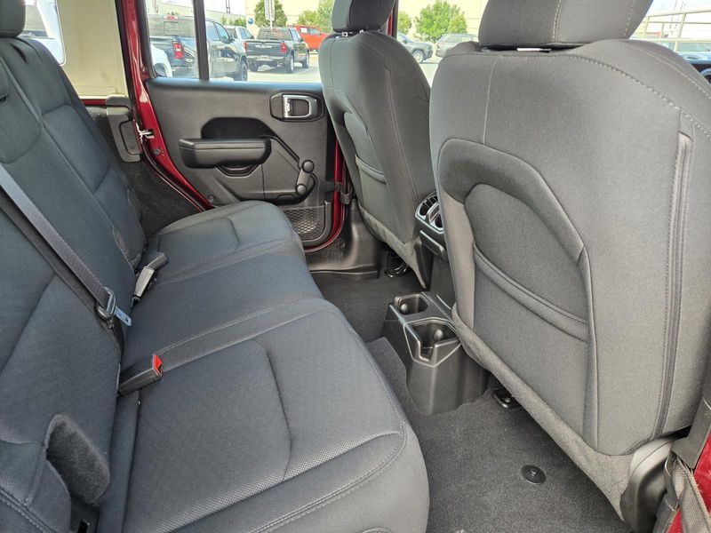 Used 2022 Jeep Wrangler Unlimited Sport 4x4