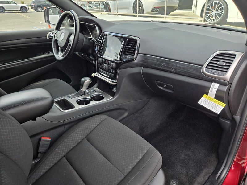 Used 2022 Jeep Grand Cherokee WK Laredo E 4x2