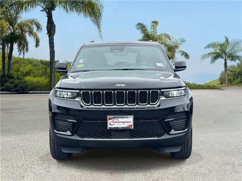 New 2026 Jeep Grand Cherokee Laredo X 4x2
