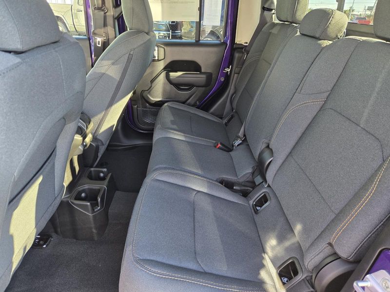New 2026 Jeep Gladiator Sport S 4x4