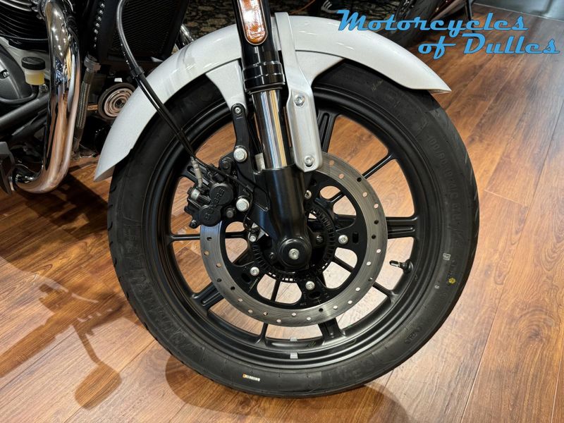 New 2024 Royal Enfield Super Meteor 650 Image 11