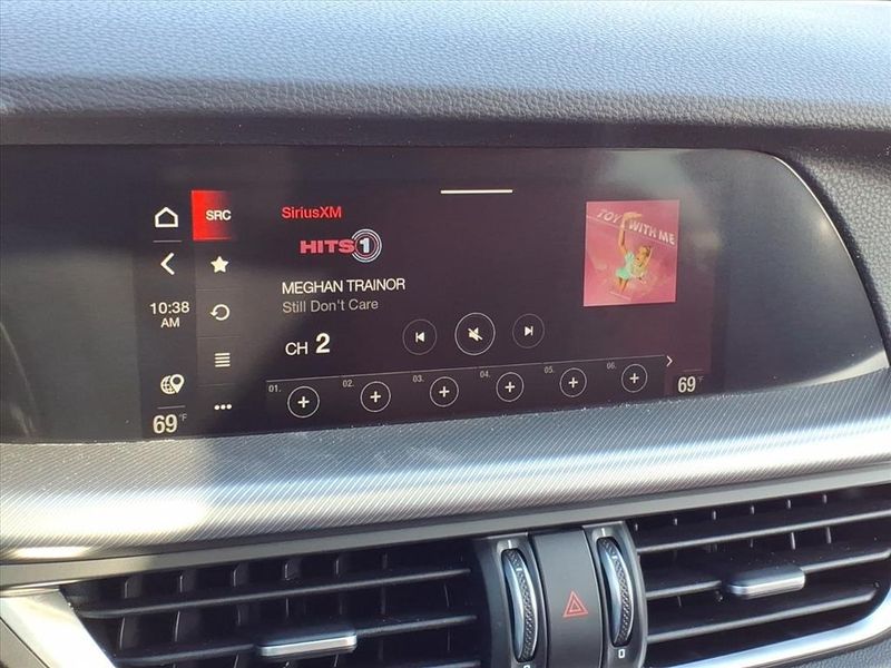 New 2025 Alfa Romeo Stelvio AwdImage 25