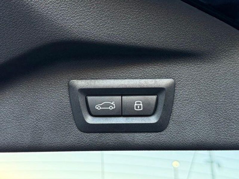 Used 2025 BMW X7 M60iImage 16