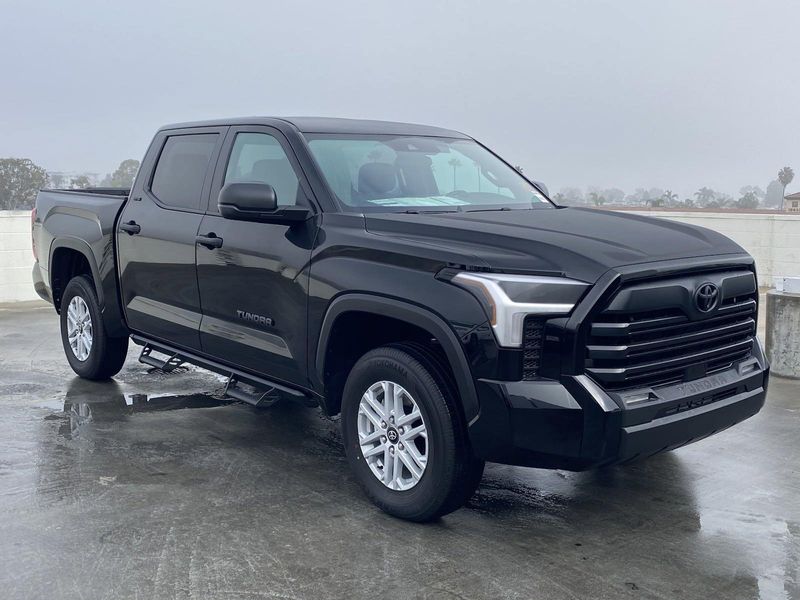 2025 Toyota Tundra SR5Image 2
