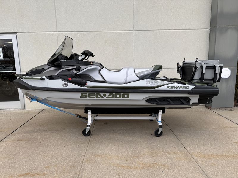 2025 SEA DOO FISHPRO APEX 300 AUDIO Image 2