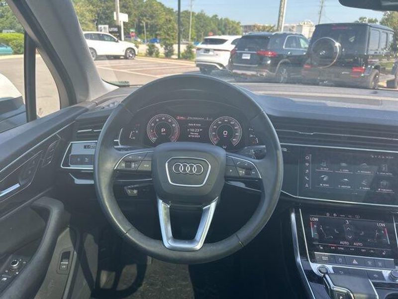 Used 2023 Audi Q7 Premium