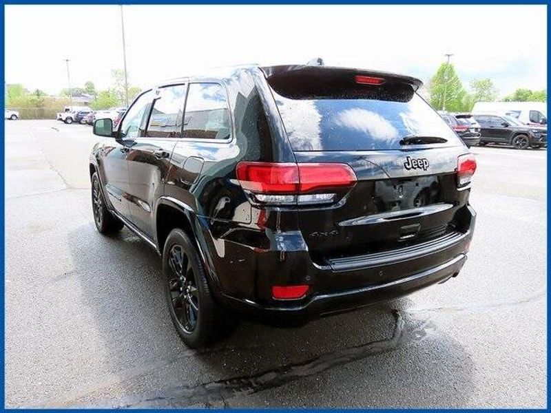 2022 Jeep Grand Cherokee WK Laredo XImage 5