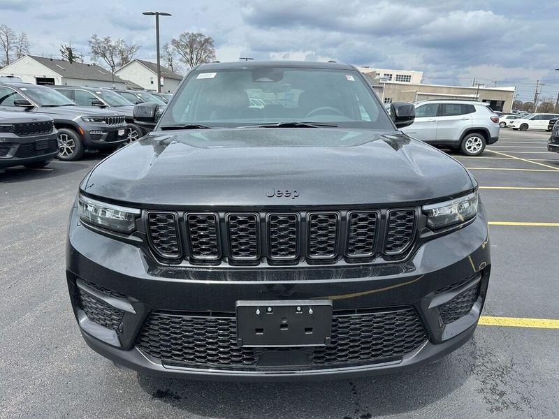 2025 Jeep Grand Cherokee Altitude X 4x4Image 6
