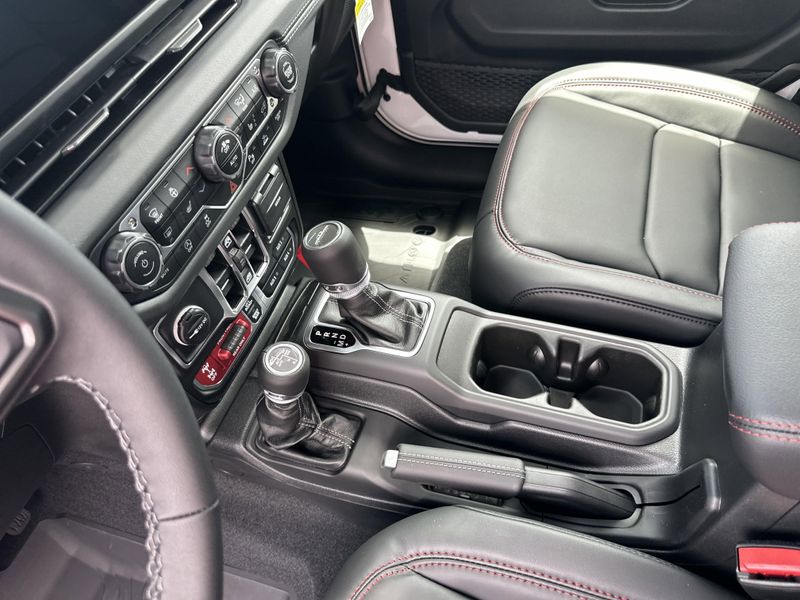 New 2025 Jeep Gladiator Rubicon X 4x4Image 26
