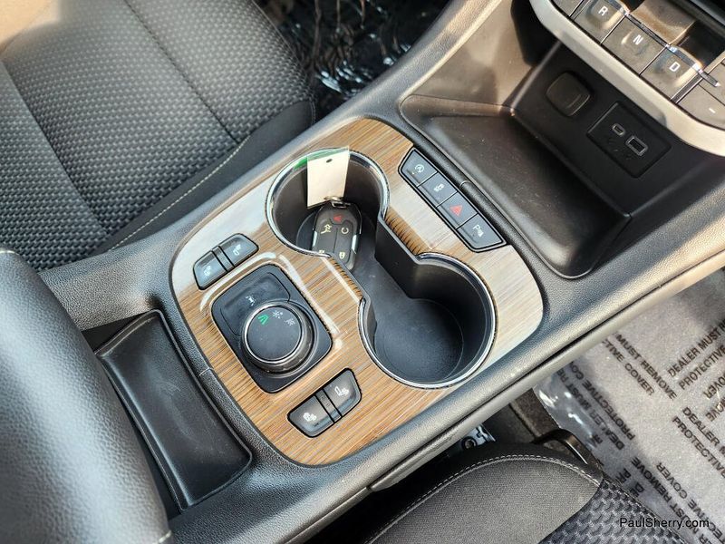 Used 2023 GMC Acadia SLE