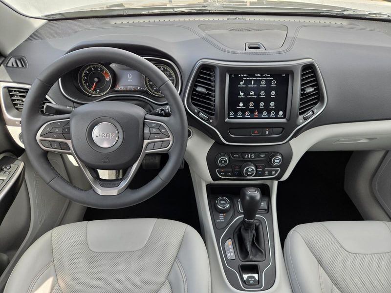 Used 2022 Jeep Cherokee Latitude Lux 4x4