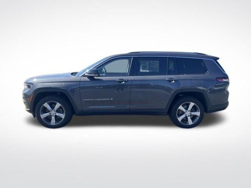 2022 Jeep Grand Cherokee L LimitedImage 2