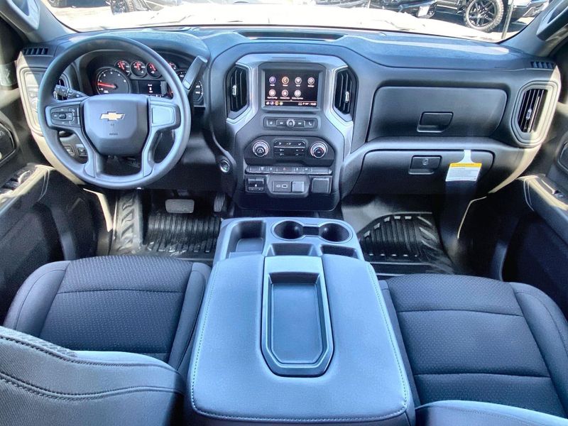 New 2025 Chevrolet Silverado 3500HD CC Work TruckImage 20