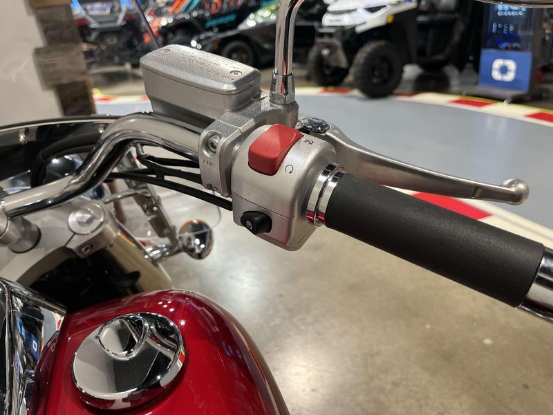 2021 Suzuki BOULEVARD C50 C50T Image 13