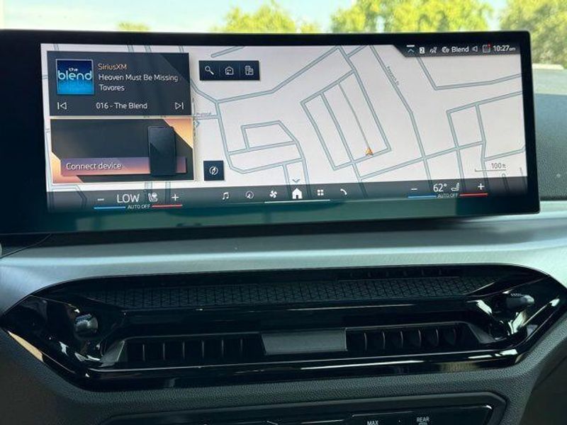 Used 2025 BMW 3 Series 330i xDriveImage 28