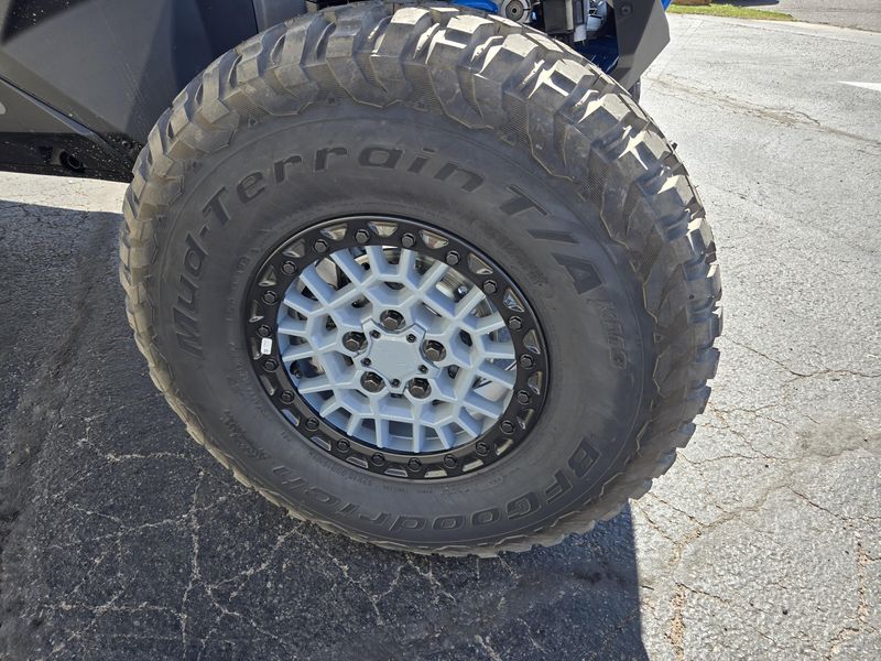 NEW 2026 POLARIS RZR PRO R 4 ULTRA EDITION Image 29