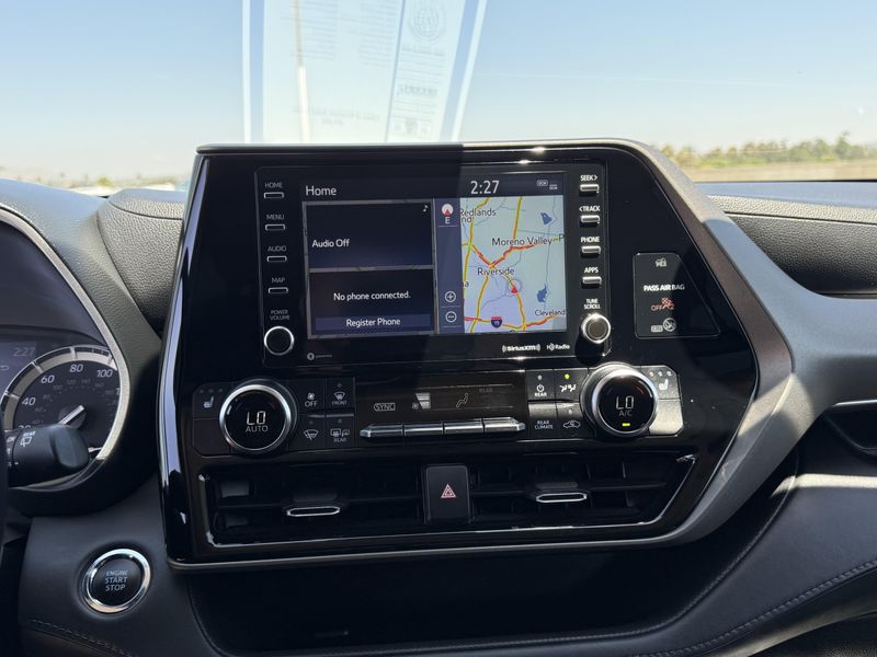 Used 2022 Toyota Highlander XLEImage 27