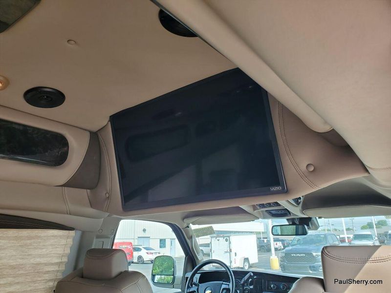 Used 2022 Chevrolet Express Cargo Image 18