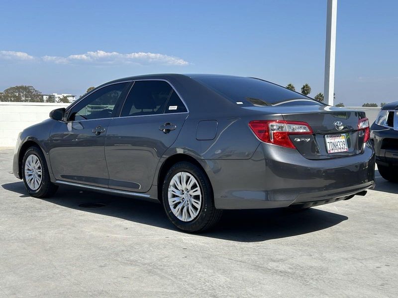 2014 Toyota Camry LEImage 6