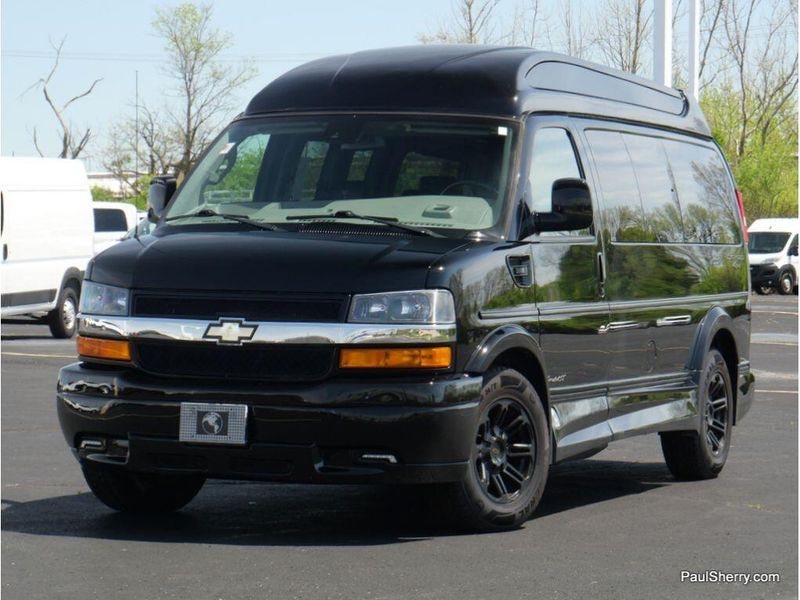 2019 Chevrolet Express 2500 Image 17