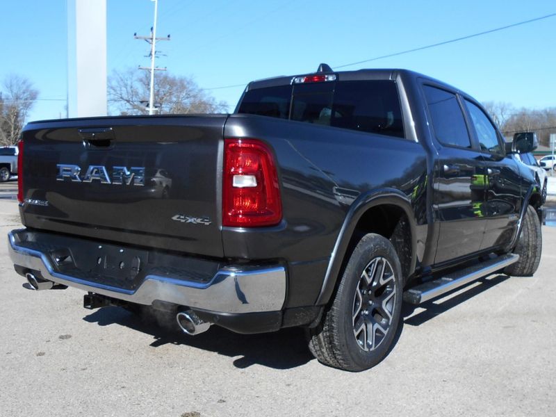 2025 RAM 1500 Laramie Crew Cab 4x4 5