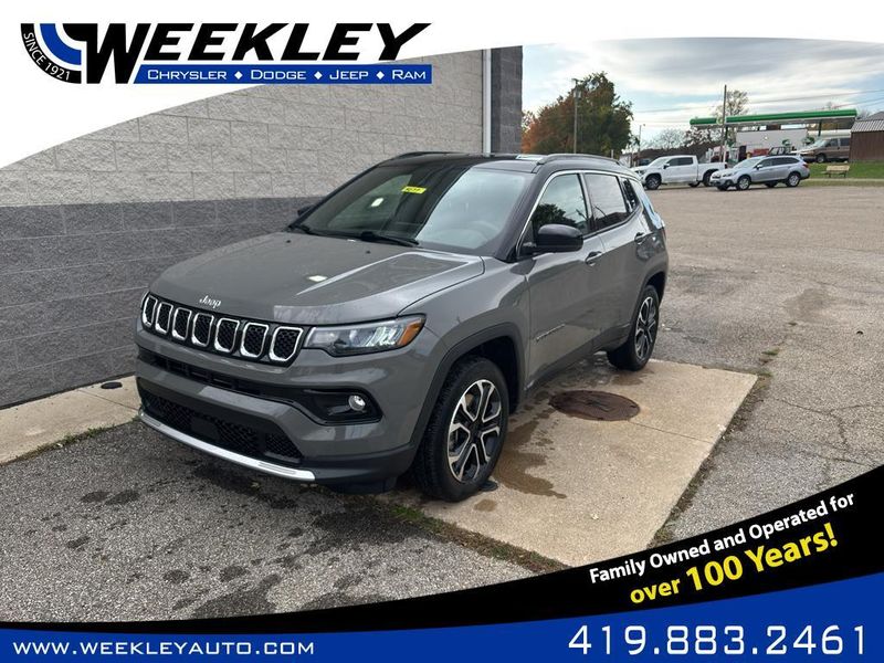 Used 2023 Jeep Compass LimitedImage 1