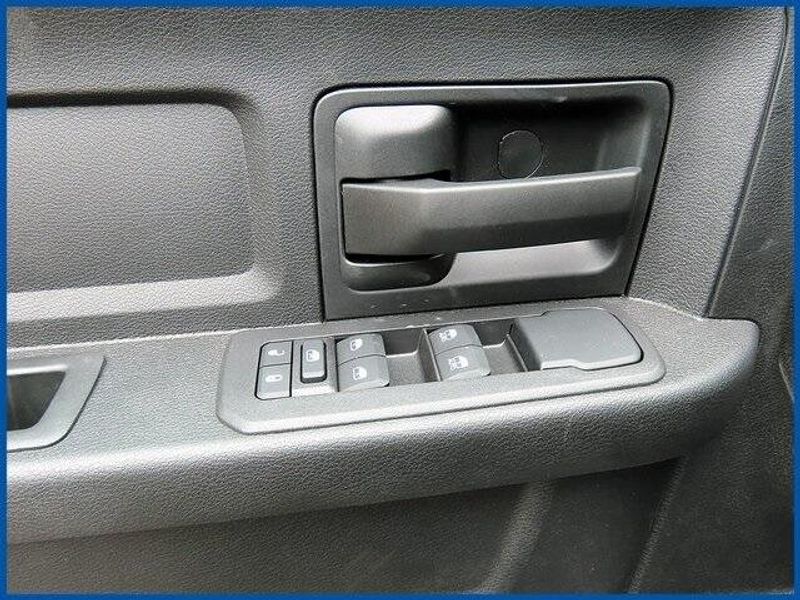 2025 RAM 2500 TradesmanImage 13